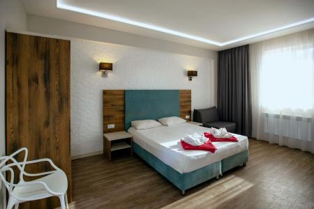 RedHouse - 85
