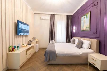 Caspian Pearl Boutique - 7