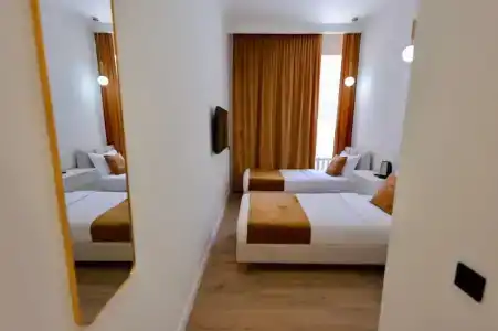 Hello Inn - 3