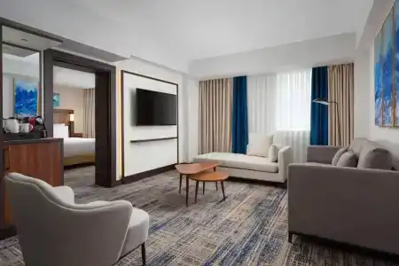 Courtyard by Marriott - 87