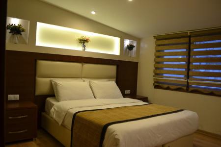 Seven Days - İstanbul - 0