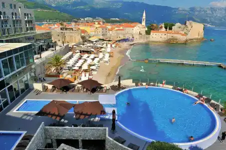 Avala Resort & Villas - 2