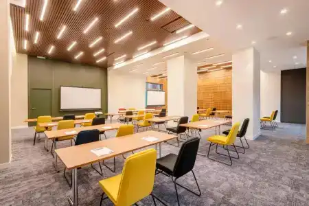 Holiday Inn Yerevan - Republic Square, an IHG - 10