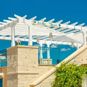 DoubleTree by Hilton Cesme Alacati Beach Resort - 4