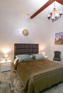Silver House - 39