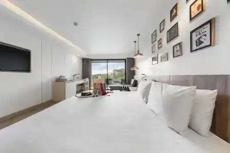 Golden Tulip Pattaya Beach Resort - 2