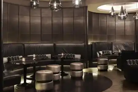 Four Seasons Hotel Moscow - 21