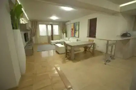 Cross Health Spa Center - 77