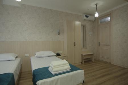 Mercuri Meridian - 19