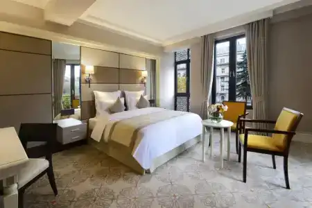Ambassadori Hotel Tbilisi - 11
