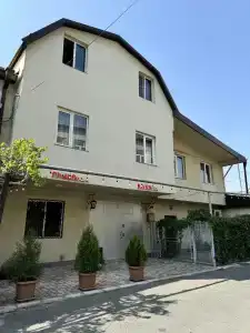 Riverside Guest House - 1