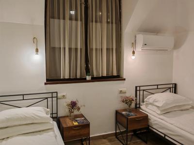 Blur Inn Gallery - 19