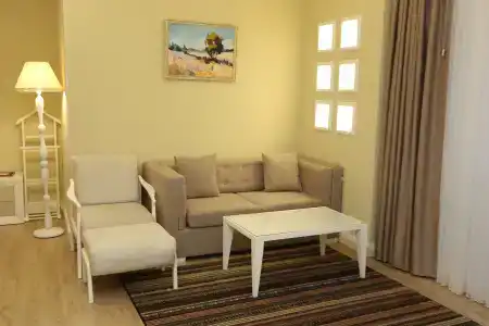 Ilk Inn - 96