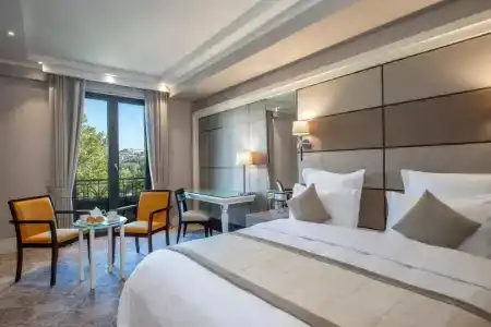 Ambassadori Hotel Tbilisi - 57