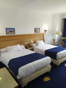 Regency Pyramids - 19