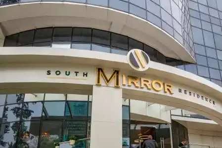 South Mirror Residence - 0