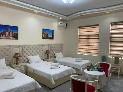 Amina - 25