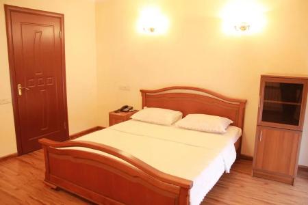 Nur Yerevan - 18
