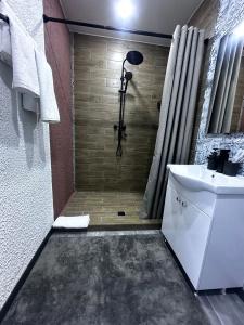 Grey House - 8