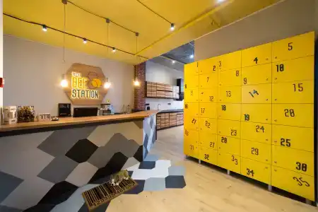 Bee Station - 23