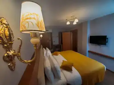 Albanopolis - 4