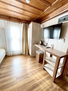 Qonaq & Suites - 38