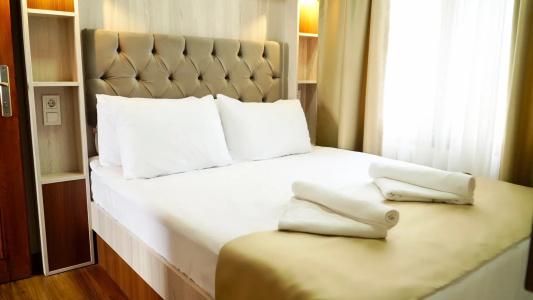 Qonaq & Suites - 16