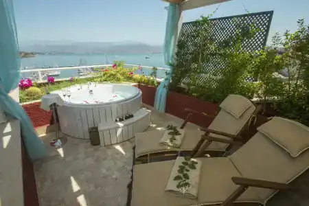 Unique-Boutique Class - Adults Only - 3