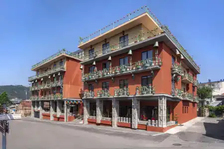 Brim Hotel - 6