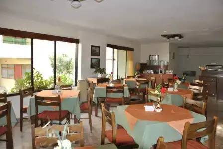 Yiorgos - 10