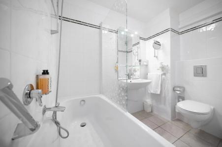 Bellevue Park Riga With Free Parking - 51