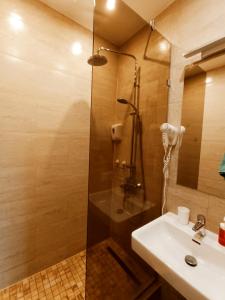 Кызыл-Котёк - 127