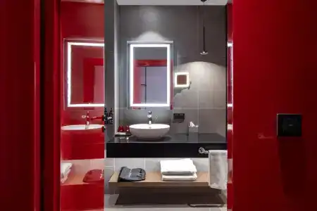 Radisson Red - 12