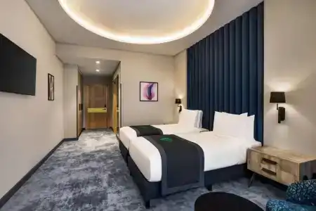 Wyndham Garden - 34