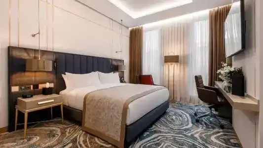 Intercontinental - 32