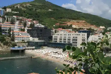 Avala Resort & Villas - 3