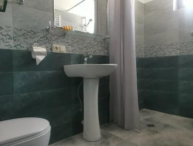 Khizina Rezo | REZO HUT - 57
