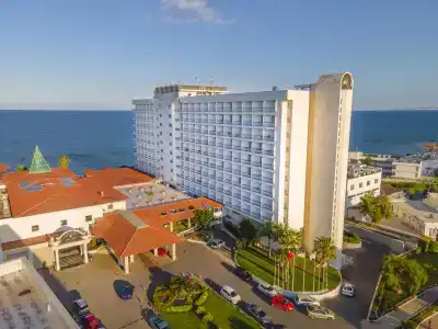 Salamis Park & Casino - 9