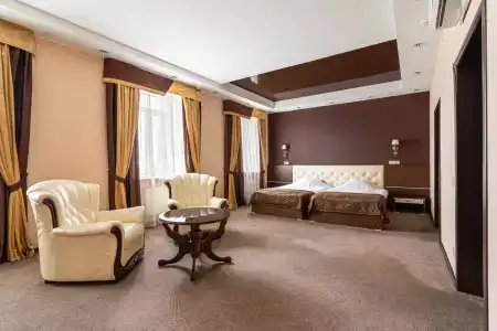 Губернский - 44
