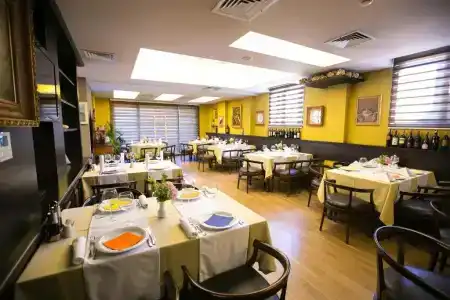 Victoria Tirana - 10