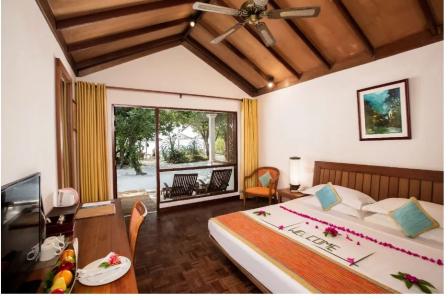 Reethi Beach Resort - 2