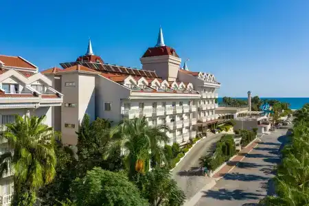 Aydinbey Famous Resort - 13
