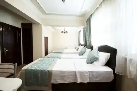White Pearl Apart - 36