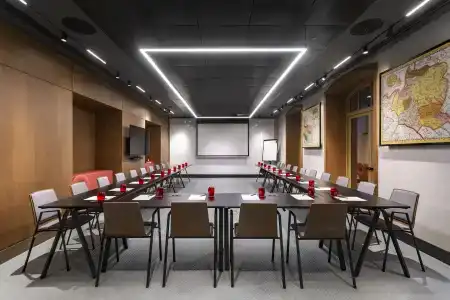 Radisson Red - 23