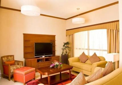Suha Jbr - 13