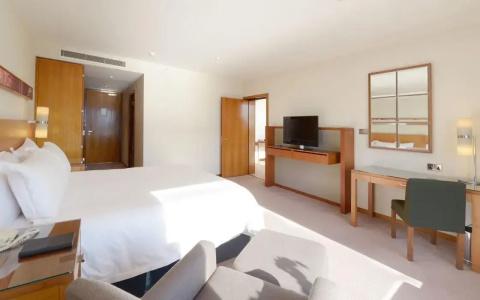 Canary Riverside Plaza - 10