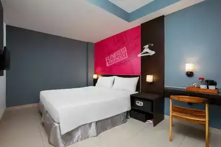faveKelapa Gading - 23