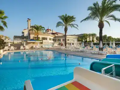 Aydinbey Famous Resort - 2