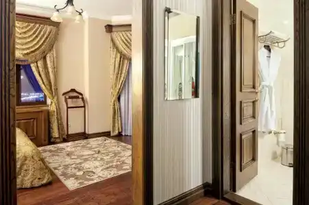Boutique Traditional - 21