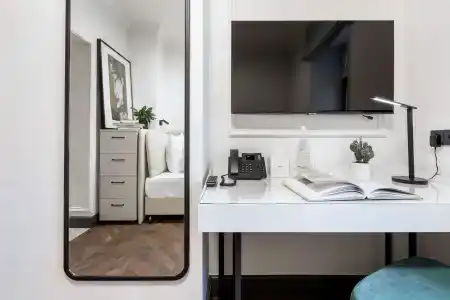 Zalkind Rooms & Kitchen - 20